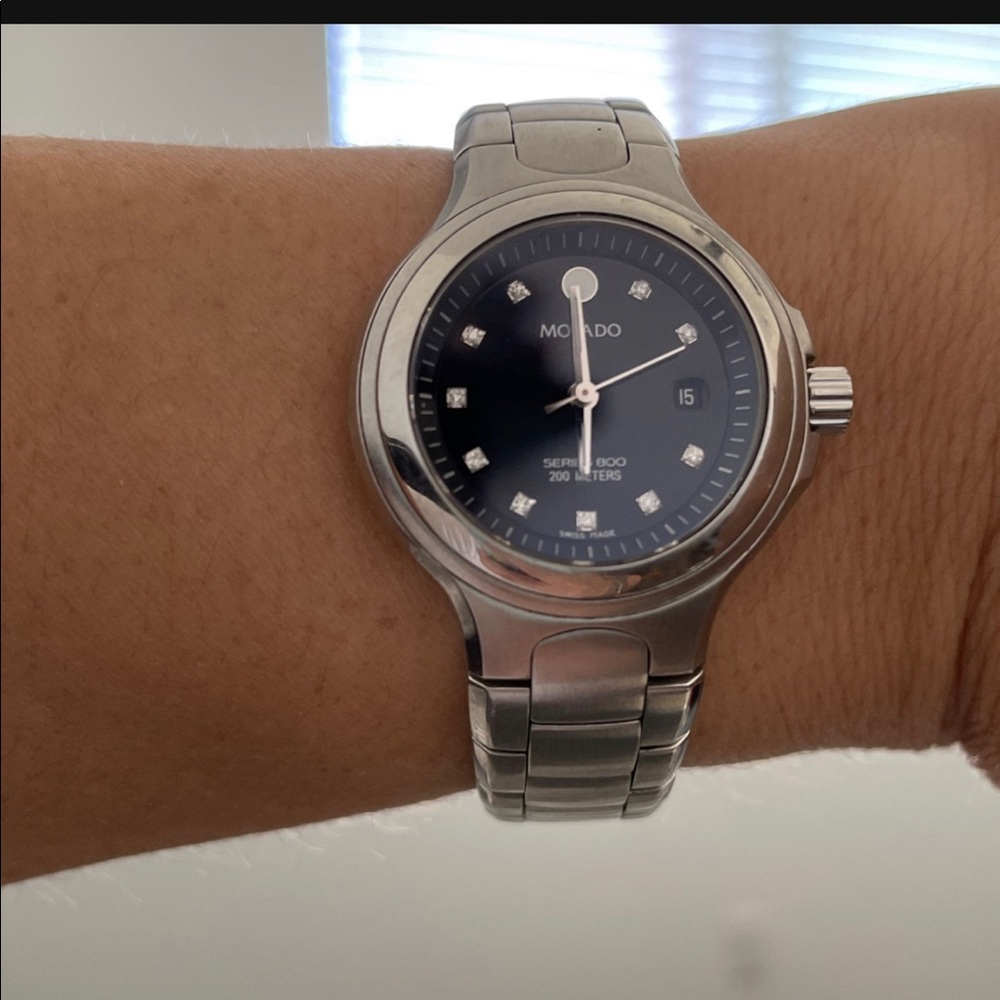 💯 authentic Movado watch